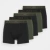 Pier One 5 PACK - Panties - Black/khaki 1 Pier One 5 PACK - Panties - Black/khaki -Modekleidung 00955010cec94d048deaec05ec199c27