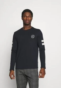 Pier One Langarmshirt - White -Modekleidung 019deb4ab2e24269936d5058f628aceb