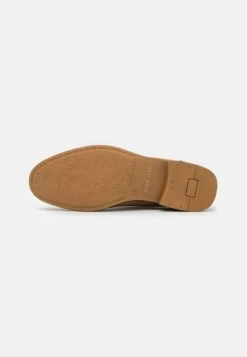 Pier One Slipper - Cognac 12 Pier One Slipper - Cognac -Modekleidung 049fecec49214159ae311629d7379112