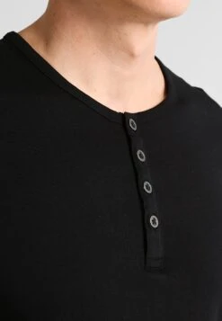 Pier One Langarmshirt - Black -Modekleidung 0ef8eb526e274d5983742963bb9e7392