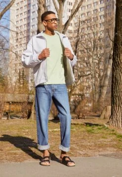 Pier One UNISEX - Hausschuh - Black -Modekleidung 21323aaf96c24ccbb412a95ef516eddd