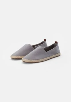 Pier One RENA ESPADRILLE UNISEX - Espadrille - Light Grey -Modekleidung 2ab992096dd84732ab93b6d34e6f275e