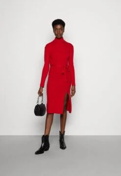 Anna Field ROLLKRAGEN RIPP MINI STRICKKLEID MIT GÜRTEL - Strickkleid - Red -Modekleidung 37e2535a7bb7492aa6a9cdd94483c348