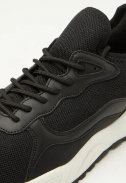 Pier One UNISEX - Sneaker Low - Black/white -Modekleidung 383be7e17d7b4e6fb1f7aa6c378ae4ea