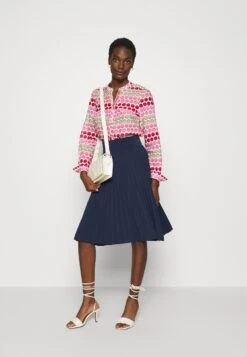 Anna Field Plisse A-line Mini Skirt - A-Linien-Rock - Maritime Blue -Modekleidung 3989f3a7e8db46348cb737715bab1167