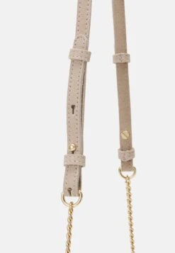 Anna Field LEATHER - Clutch - Taupe 11 Anna Field LEATHER - Clutch - Taupe -Modekleidung 3f97a3c2018344e5aad851c86ec40539