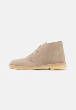 Clarks Originals DESERT BOOT - Sportlicher Schnürer - Sand