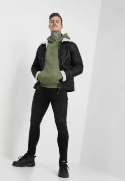 Pier One Kapuzenpullover - Khaki -Modekleidung 65e32336e1bc49e09fb12af3f36accf5