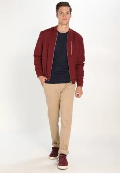 Pier One BASIC CREWNECK - Strickpullover - Dark Blue -Modekleidung 7ad4999b55694a08bc803f1aa53968f9