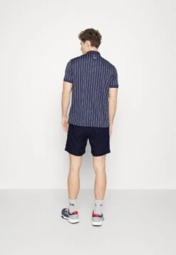 Fila LEON - Kurze Sporthose - Navy 10 Fila LEON - Kurze Sporthose - Navy -Modekleidung 7eacfed5de6c4de1b8827ad455e2466f