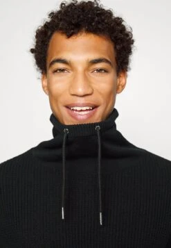 Pier One STRUCTURE BLOCK HIGH COLLAR - Strickjacke - Black 11 Pier One STRUCTURE BLOCK HIGH COLLAR - Strickjacke - Black -Modekleidung 8ae538afff544777a63a44071114fc02