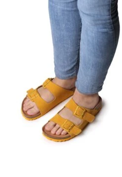 Toni Pons GHANA-QT - Pantolette Flach - Groc -Modekleidung 9bee99a8e0cc4a60b7d424d07235d6dd 1