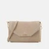 Anna Field LEATHER - Clutch - Taupe 2 Anna Field LEATHER - Clutch - Taupe -Modekleidung a5f4431c1d2e458ea602b72891a5068e