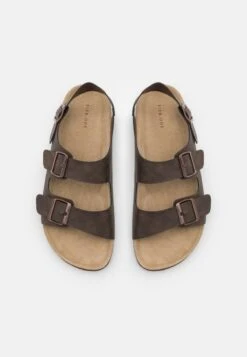 Pier One UNISEX - Riemensandalette - Dark Brown -Modekleidung a689817c07e34f47aa63a98de89f094a