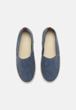 Pier One RENA ESPADRILLE UNISEX - Espadrille - Blue -Modekleidung a712e8e1ca864c359ade29147a29a43e