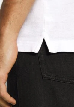 Pier One 2 PACK - Poloshirt - White/black -Modekleidung b4c1c454fc3f4bc8a30e47a738a048f0