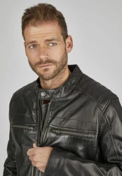 Bugatti MIT STEHKRAGEN UND DRUCKKNOPFRIEGEL - Lederjacke - Schwarz -Modekleidung b739a8434c4d43f2a8091fe9ed5f0e8a