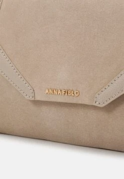 Anna Field LEATHER - Clutch - Taupe 13 Anna Field LEATHER - Clutch - Taupe -Modekleidung c933426553bb4831a448eeab65bcefad