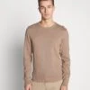 Pier One BASIC CREWNECK - Strickpullover - Mottled Beige -Modekleidung cc4d98d60e7a447cbbb2e3da965107ff