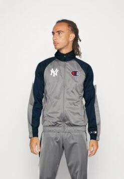 Champion NEW YORK YANKEES TRACKSUIT - Trainingsanzug - Grey/dark Blue 11 Champion NEW YORK YANKEES TRACKSUIT - Trainingsanzug - Grey/dark Blue -Modekleidung cd9bf984cf0140348c03213a53b70006