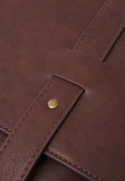 Pier One Umhängetasche - Dark Brown 11 Pier One Umhängetasche - Dark Brown -Modekleidung ec2b819ef22944108a418f7909cfa2b6