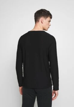DRYKORN RIK - Strickpullover - Black -Modekleidung f1c8a254116e4b57a666c073e296338d