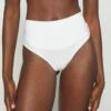 Spanx COTTON COMFORT THONG - String - White -Modekleidung f5c6155e43aa4edbaccc368b691123cc