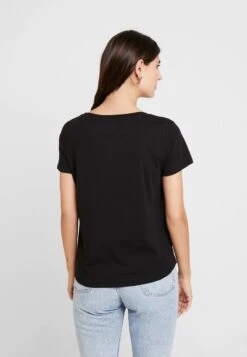 Anna Field T-Shirt Basic - Black 10 Anna Field T-Shirt Basic - Black -Modekleidung f8a5beeb9ee04b349c6151f22e85d189