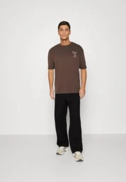 YOURTURN UNISEX - T-Shirt Print - Brown -Modekleidung fbd5a5f4fca04358b49113abdf8a5bdf