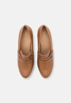 Pier One LEATHER - Pumps - Cognac -Modekleidung fcd2bc864a5344e7bcbe7e3ab8a6374e
