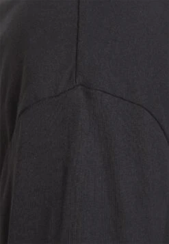 Pier One 7 PACK - T-Shirt Basic - Mottled Dark Grey/white/black -Modekleidung fd1cd7e7ba7a46f7840e19fb02f4977d